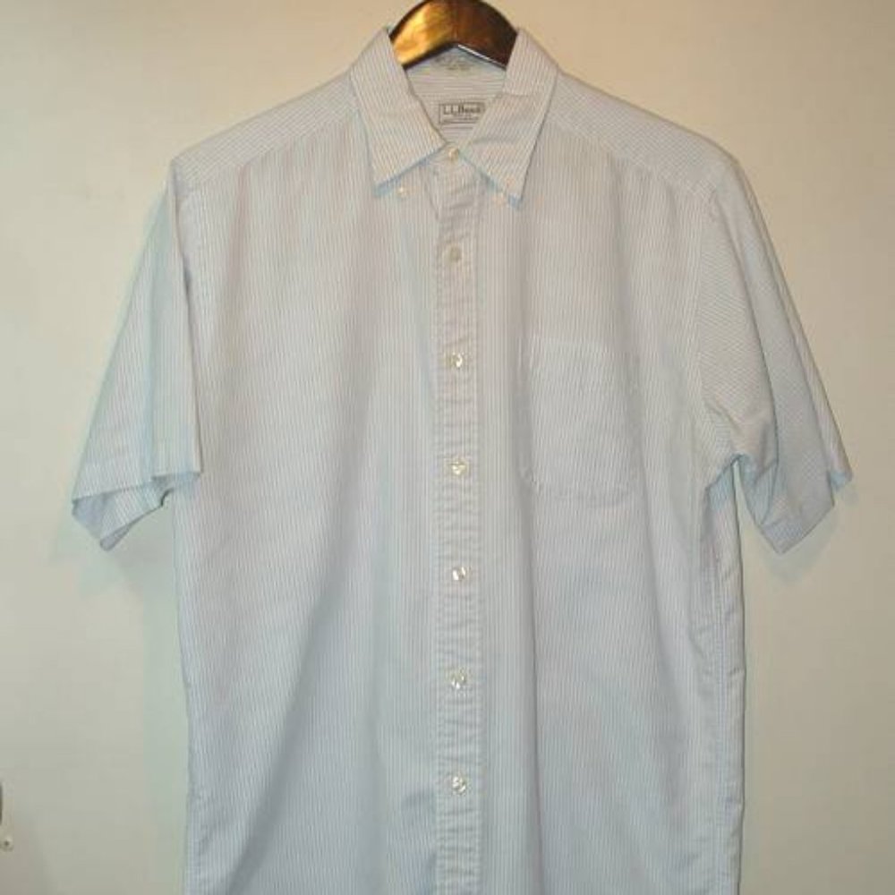 LL Bean pale blue stripe  short sleeve shirt  med 15 1/2 33 6 % cotton single st